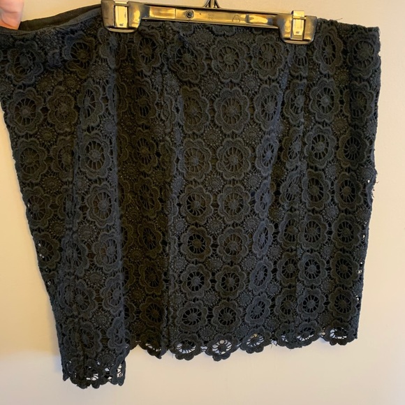 Black embroidered skirt,size 14 - Picture 1 of 5